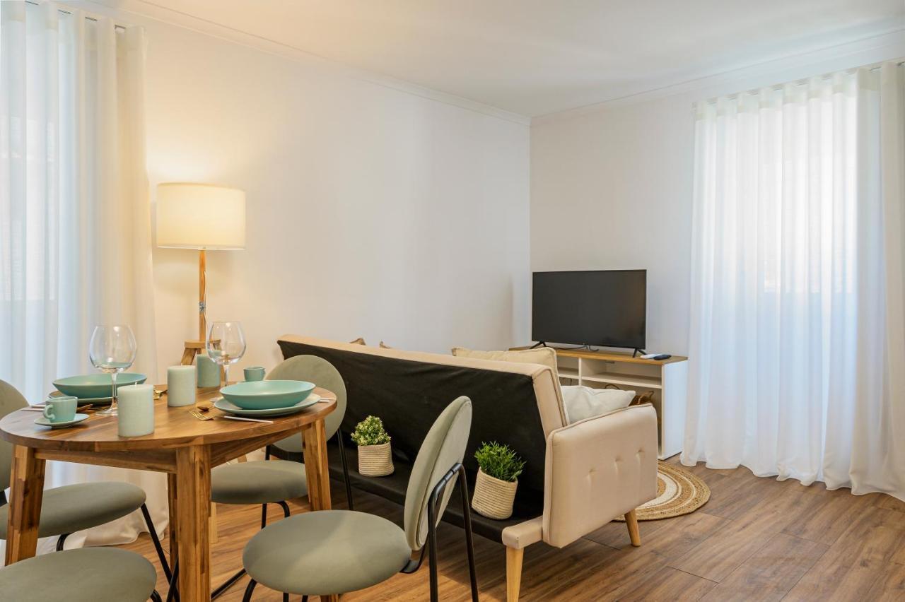 Chalet Marias - Parede Beach Apartments Экстерьер фото